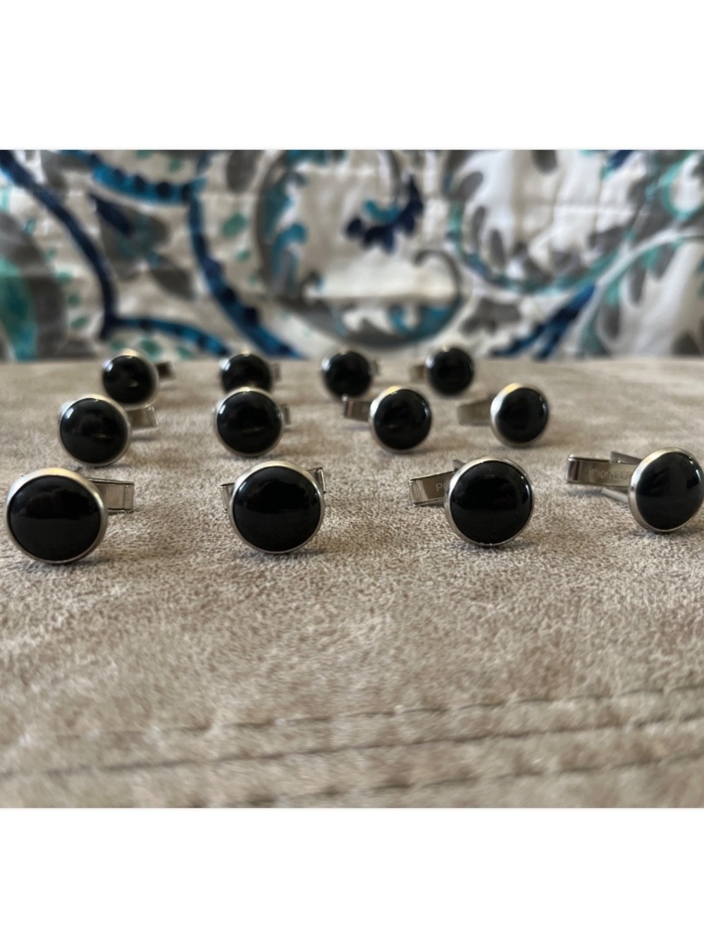 Vintage Pioneer Black Onyx Round Cufflinks - Set of 12